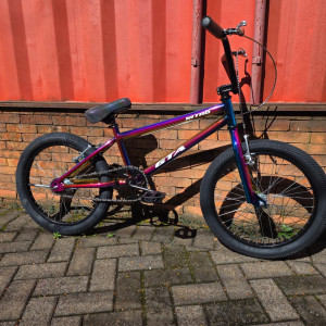 🚲 Bicicleta BMX GTA NTRD – Estilo, Desempenho e Diversão! 🚲