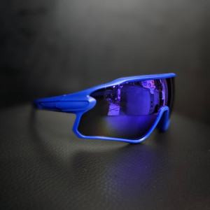 🕶️ Óculos esportivo com lente espelhada roxa – estilo e desempenho em alta performance! 🔥